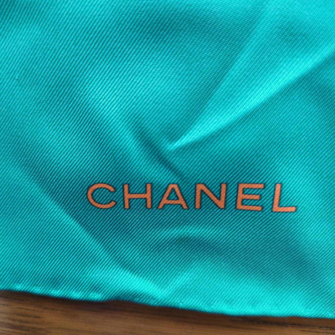 CHANEL ターコイズ シルクスカーフ