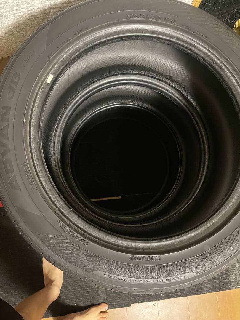 ( NI)タイヤ235/50/R18．3本のみ．