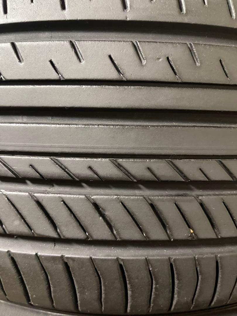 ( NI)タイヤ235/50/R18．3本のみ．
