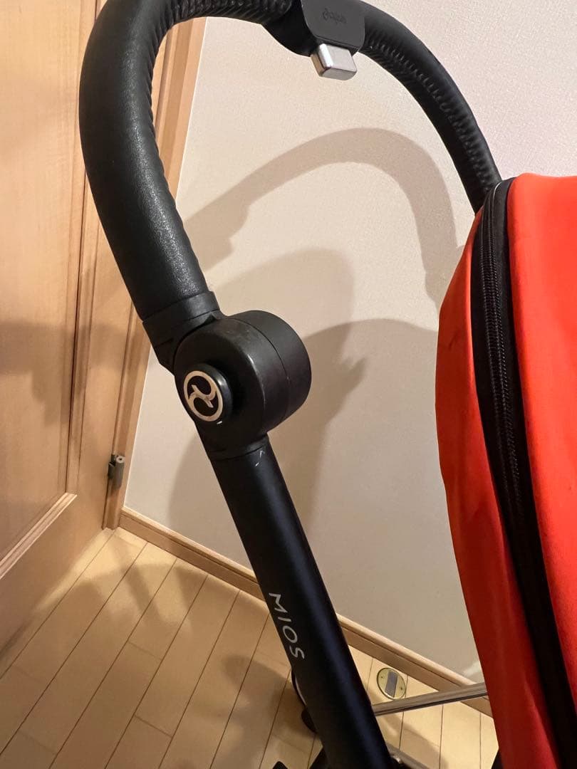 サイベックス　ミオス　ベビーカー　赤