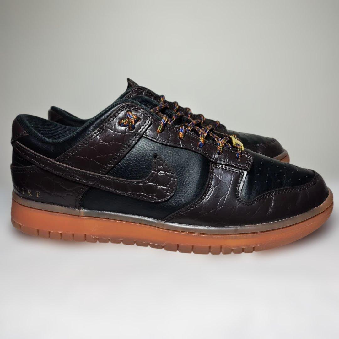 靴 NIKE DUNK LOW SE BLACK/VELVET BROWN