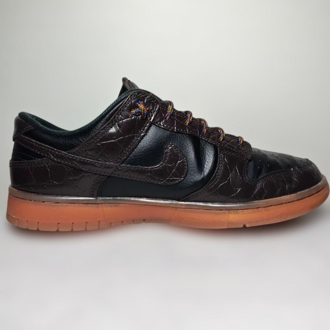 靴 NIKE DUNK LOW SE BLACK/VELVET BROWN