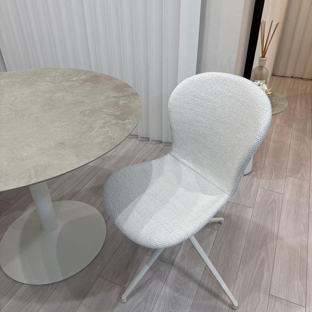 ボーコンセプト アデレード 回転チェア