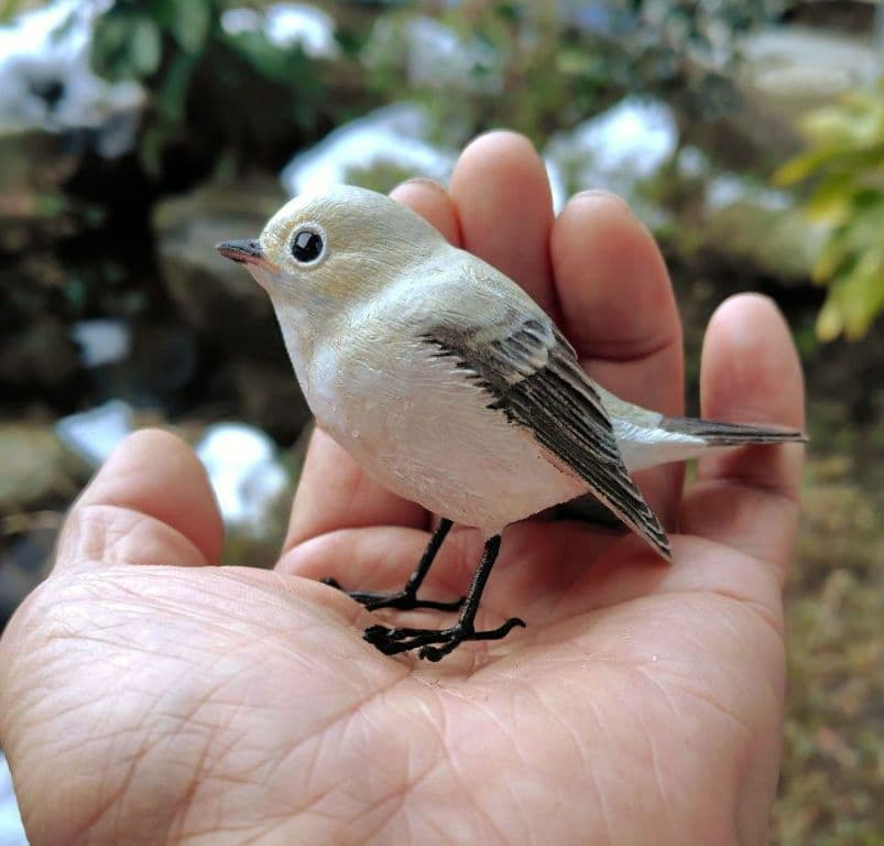 小さなバードカービング ニシオジロビタキ 野鳥 木彫り