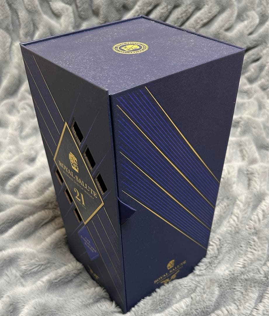 新品・未開封 ロイヤルサルート Salute 21年 ウイスキー箱付き