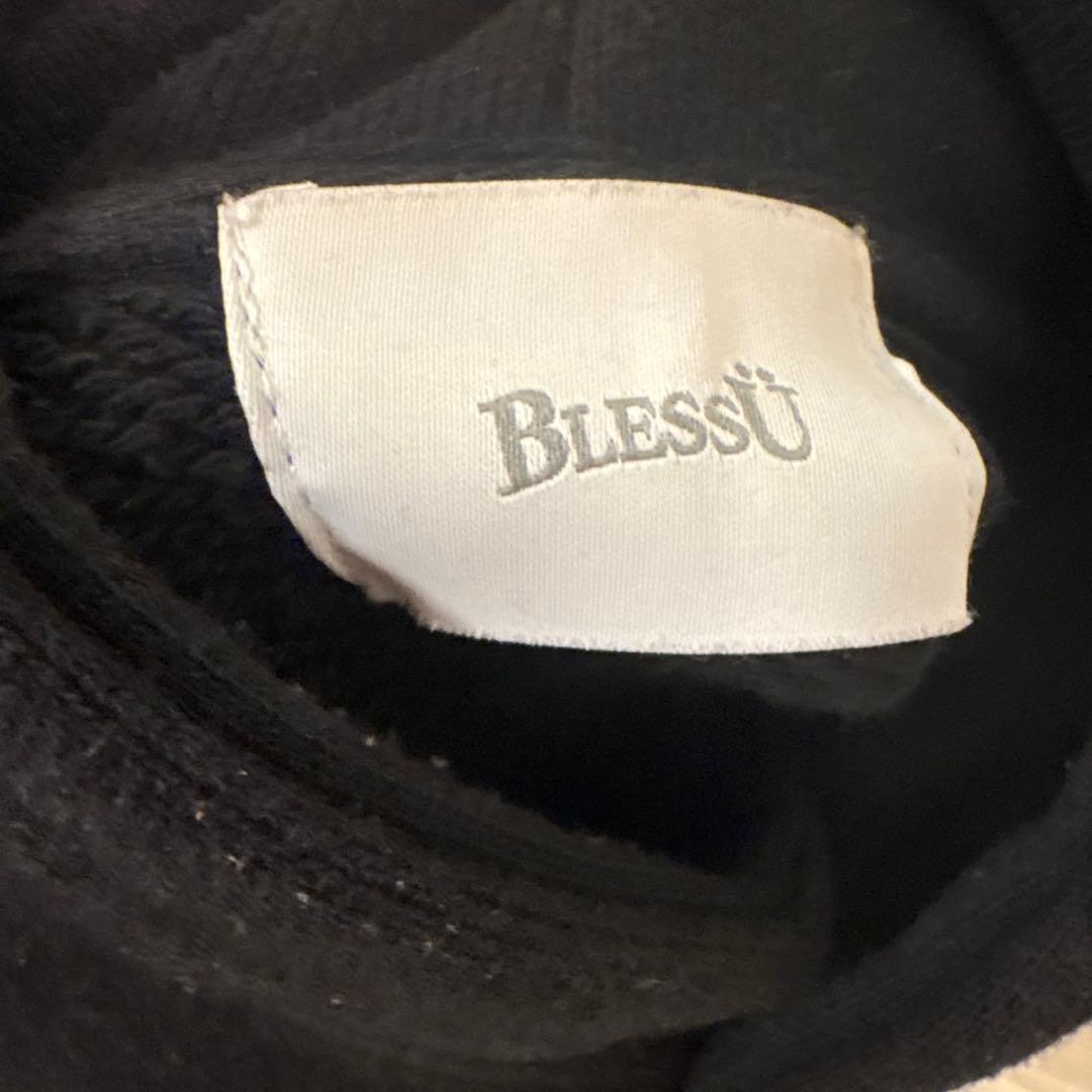 BlessU ブラック パーカー