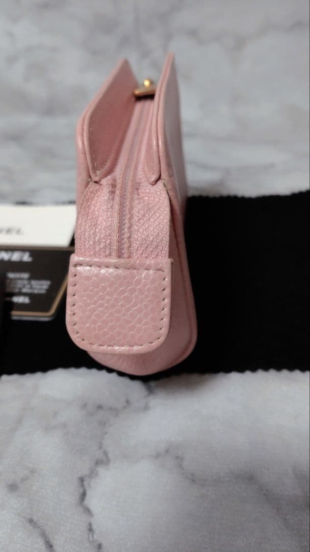 CHANEL ピンクレザーポーチ