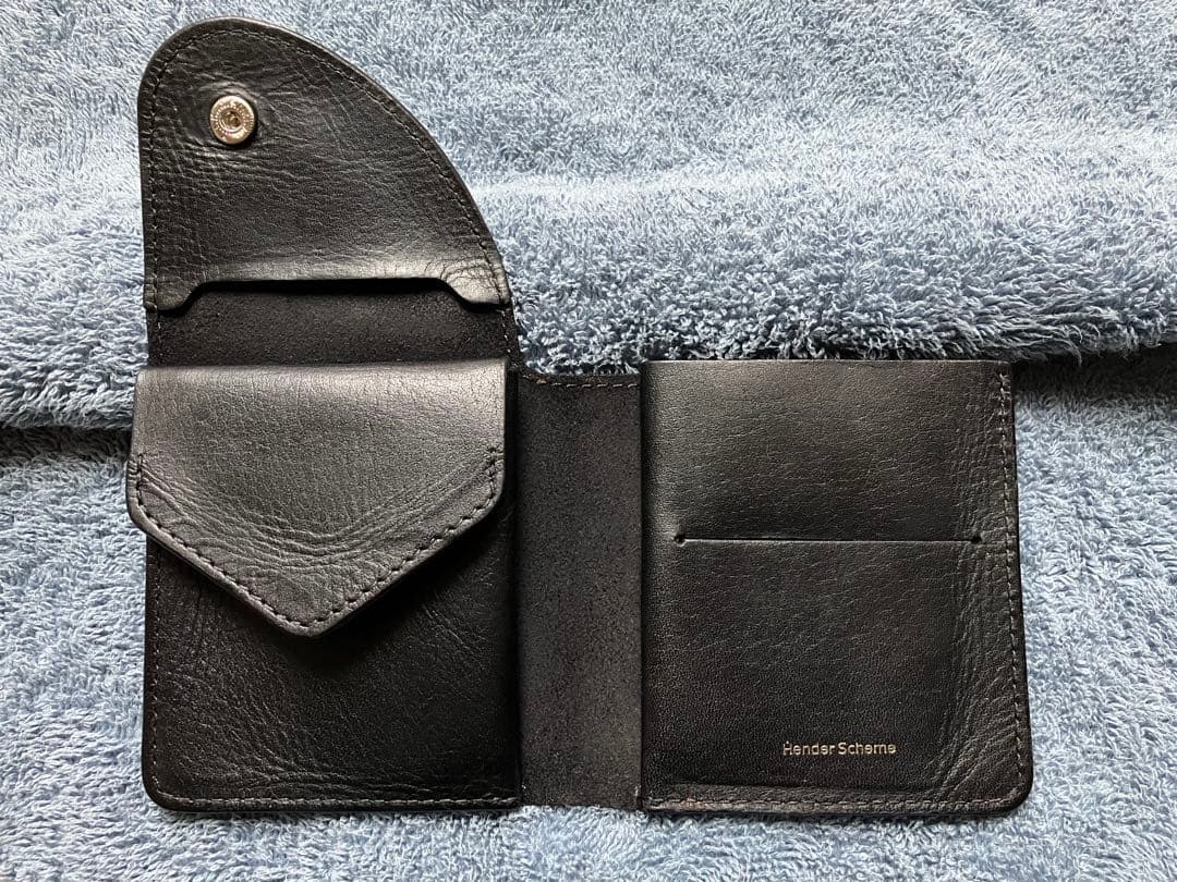 Hender Scheme ブラック 二つ折り財布 エンダースキーマ