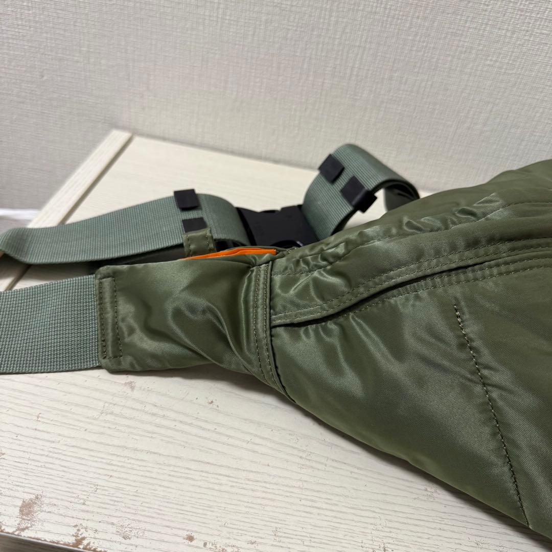新品同様　PORTER ポーター タンカー ボディバッグ （L）　セージグリーン