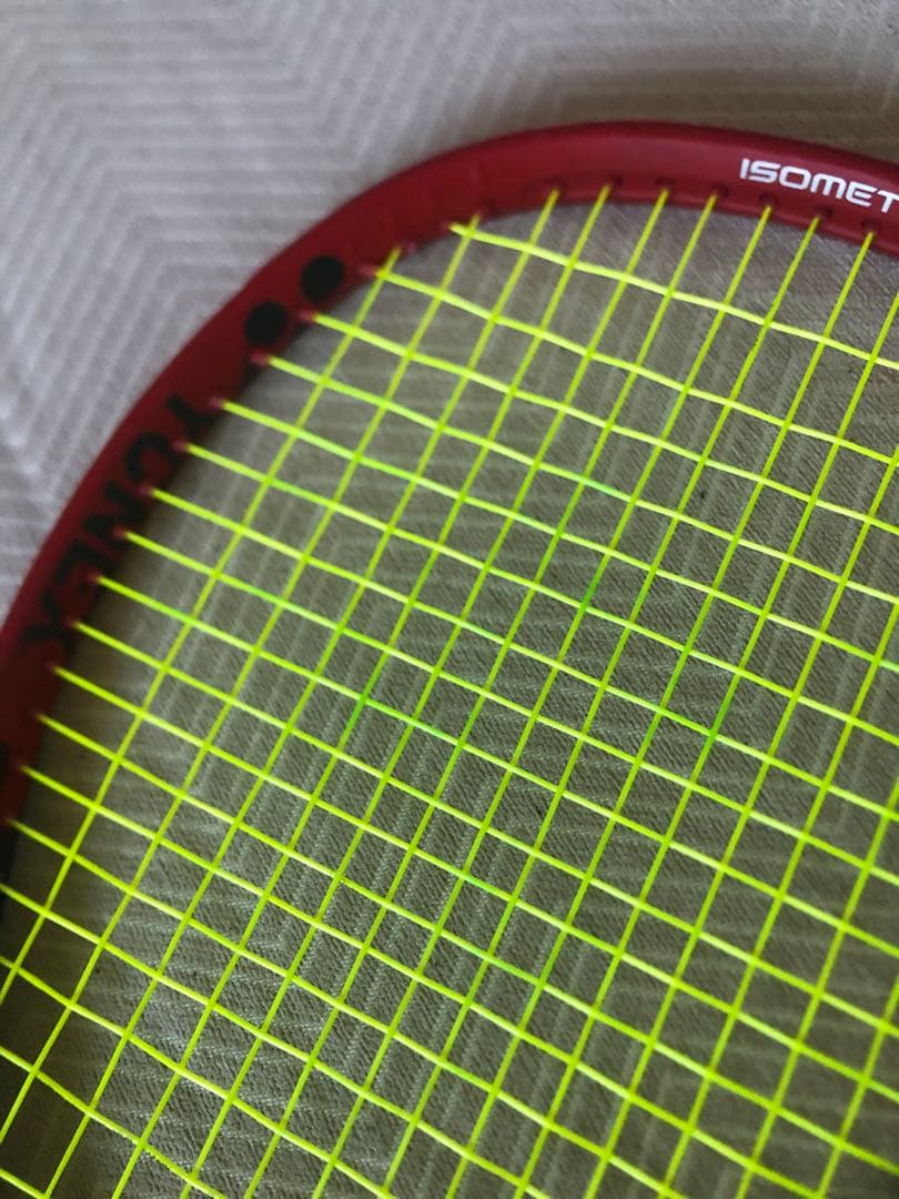 ヨネックス YONEX V CORE 100 ブイコア