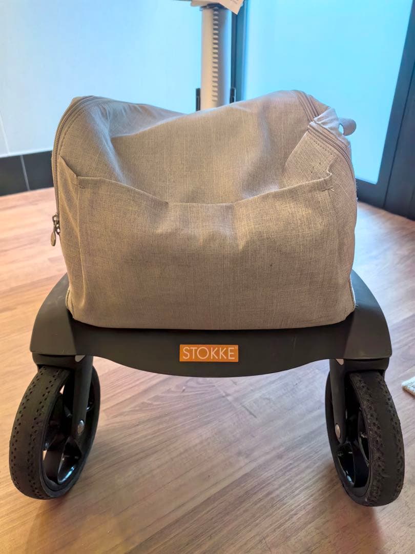 STOKKE ベビーカー グレー レインカバー、蚊帳、収納バッグ付き
