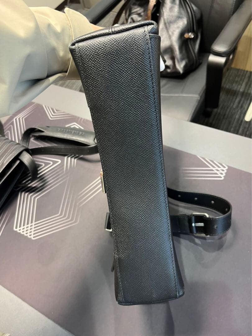 バレンシアガ　downtown メッセンジャー　24SS バッグ