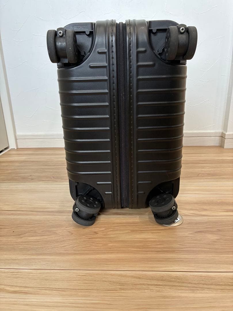 RIMOWA マットブラック 36L