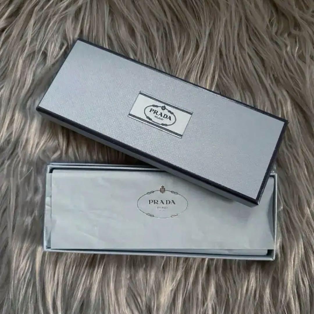 【正規品】PRADA 三角モチーフ リボンスカーフ ブラック トライアングル