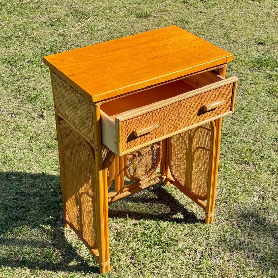 ビンテージ　オールドラタン　キャビネット　ランドリーラック