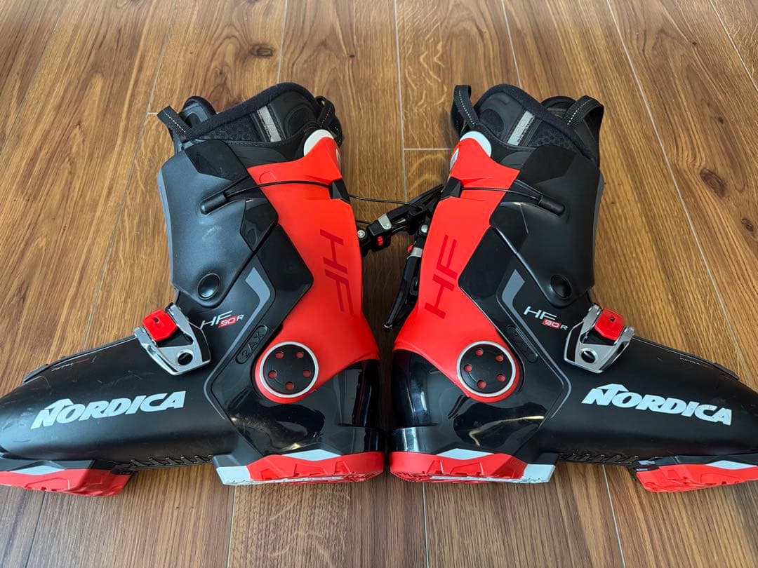 【中古品】ノルディカ リアエントリー スキーブーツ HF90R