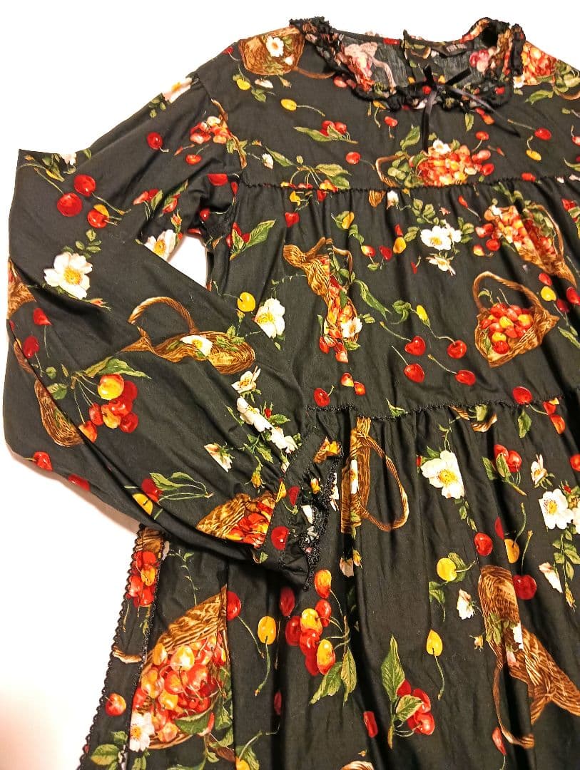 ピンクハウス　野ばらとチェリープリントミディワンピース