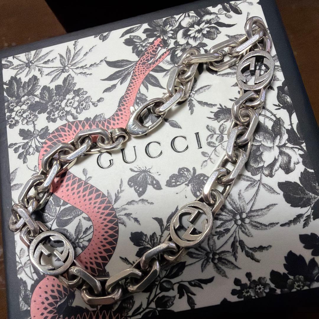 GUCCI シルバーチェーンブレスレット 箱付き