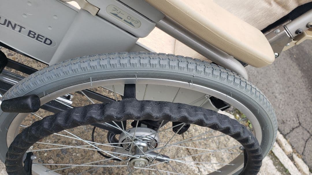 パラマウントベッド　車椅子 車いす KK-410W