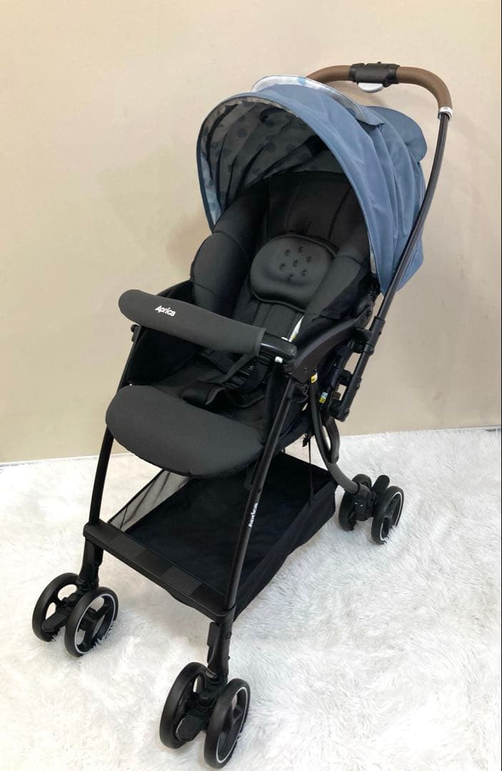 新品未使用 ラクーナエアー プラス [ブルー] Aprica アップリカ レザー