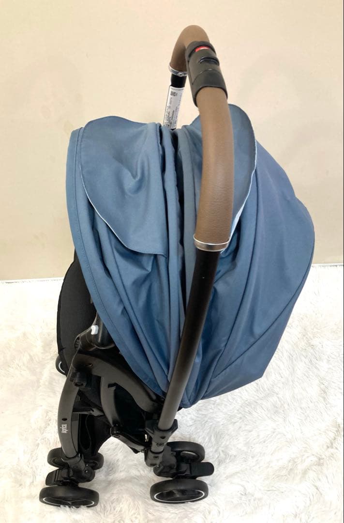 新品未使用 ラクーナエアー プラス [ブルー] Aprica アップリカ レザー