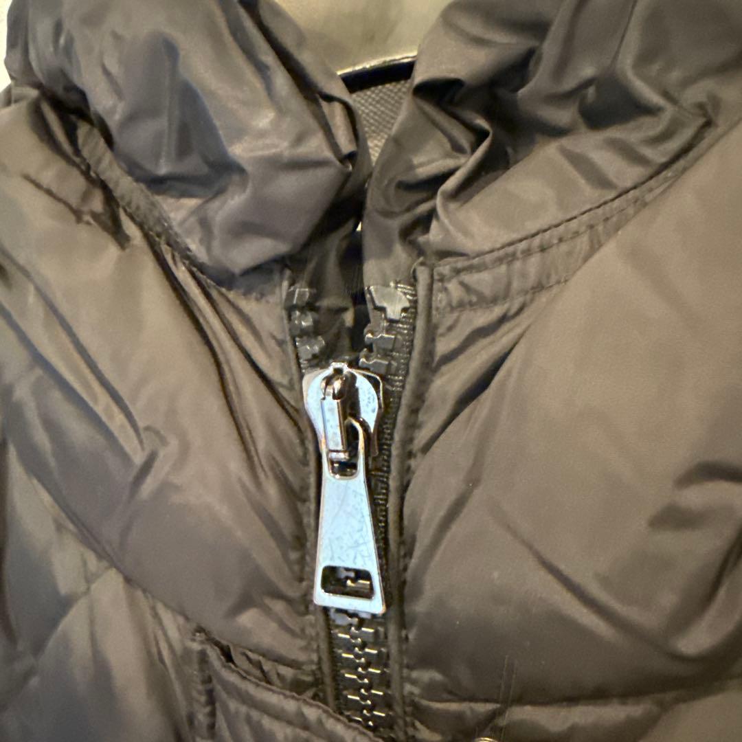 MONCLERブラックダウンジャケット