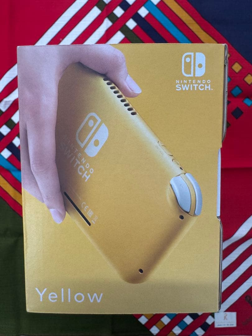 ★新品未使用★Nintendo Switch Lite イエロー/Yellow