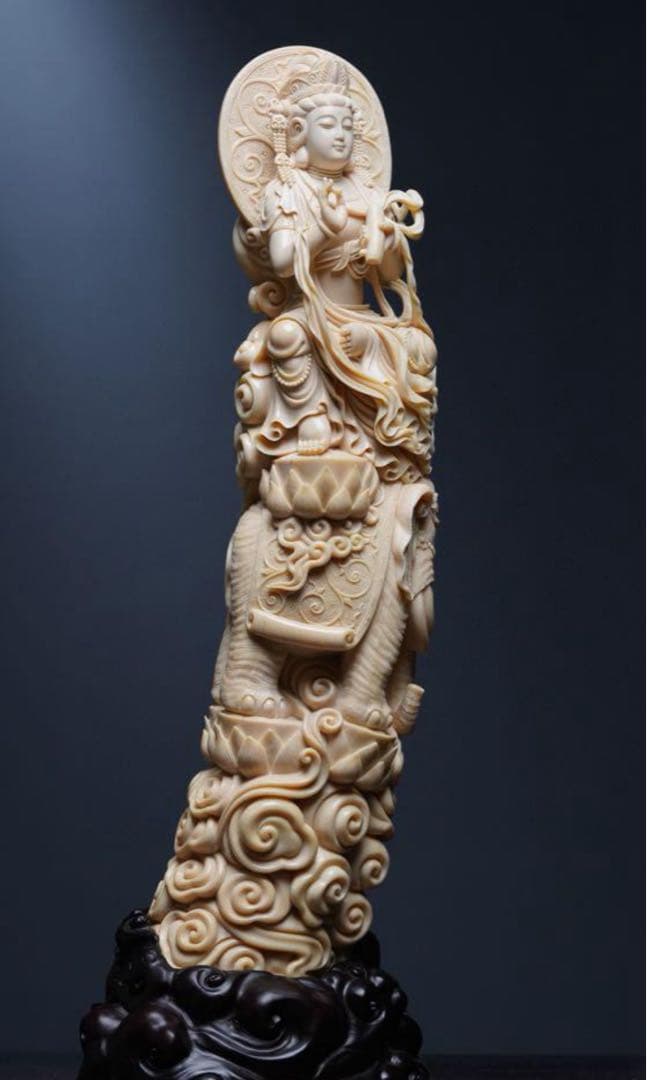 天然マンモス牙美しい手作り彫刻普賢菩薩 置物