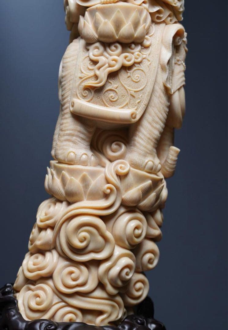 天然マンモス牙美しい手作り彫刻普賢菩薩 置物