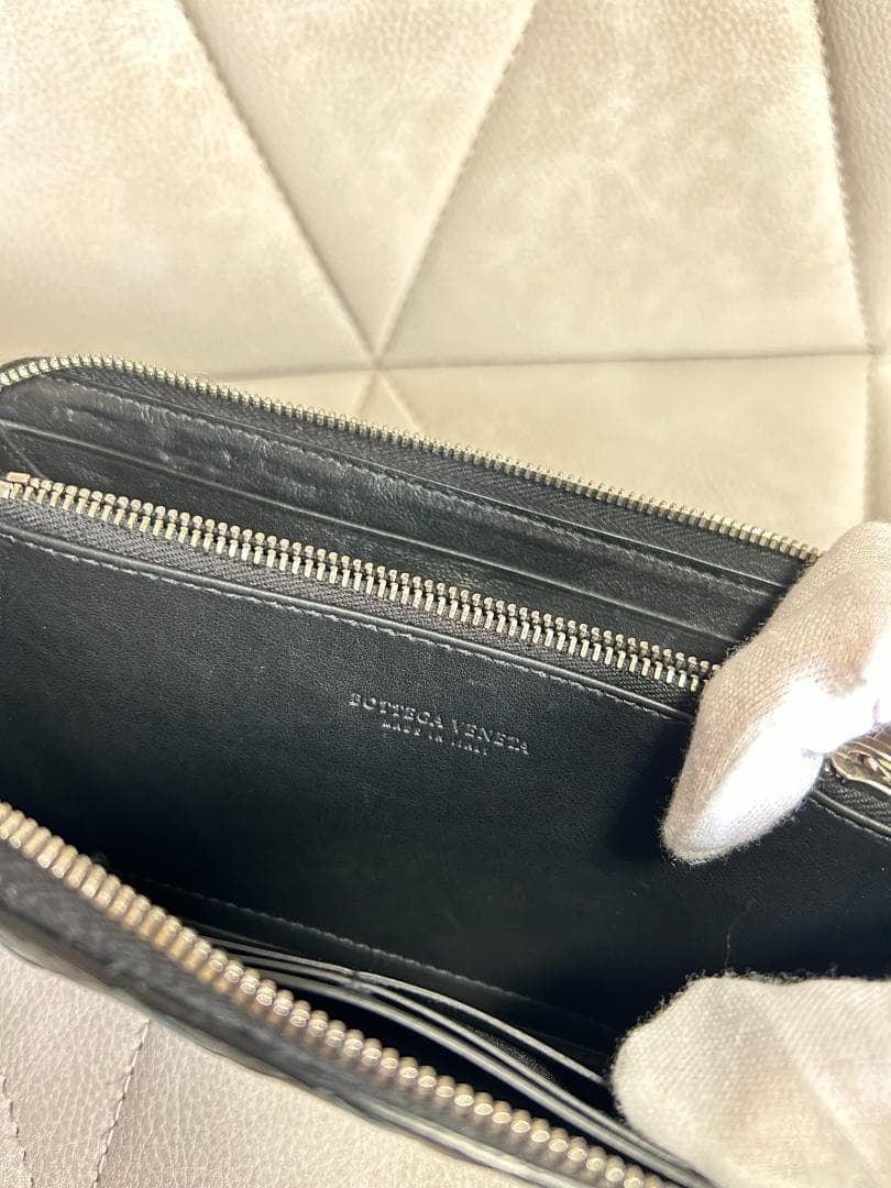 ボッテガヴェネタ BOTTEGA VENETA　ブラック レザー長財布