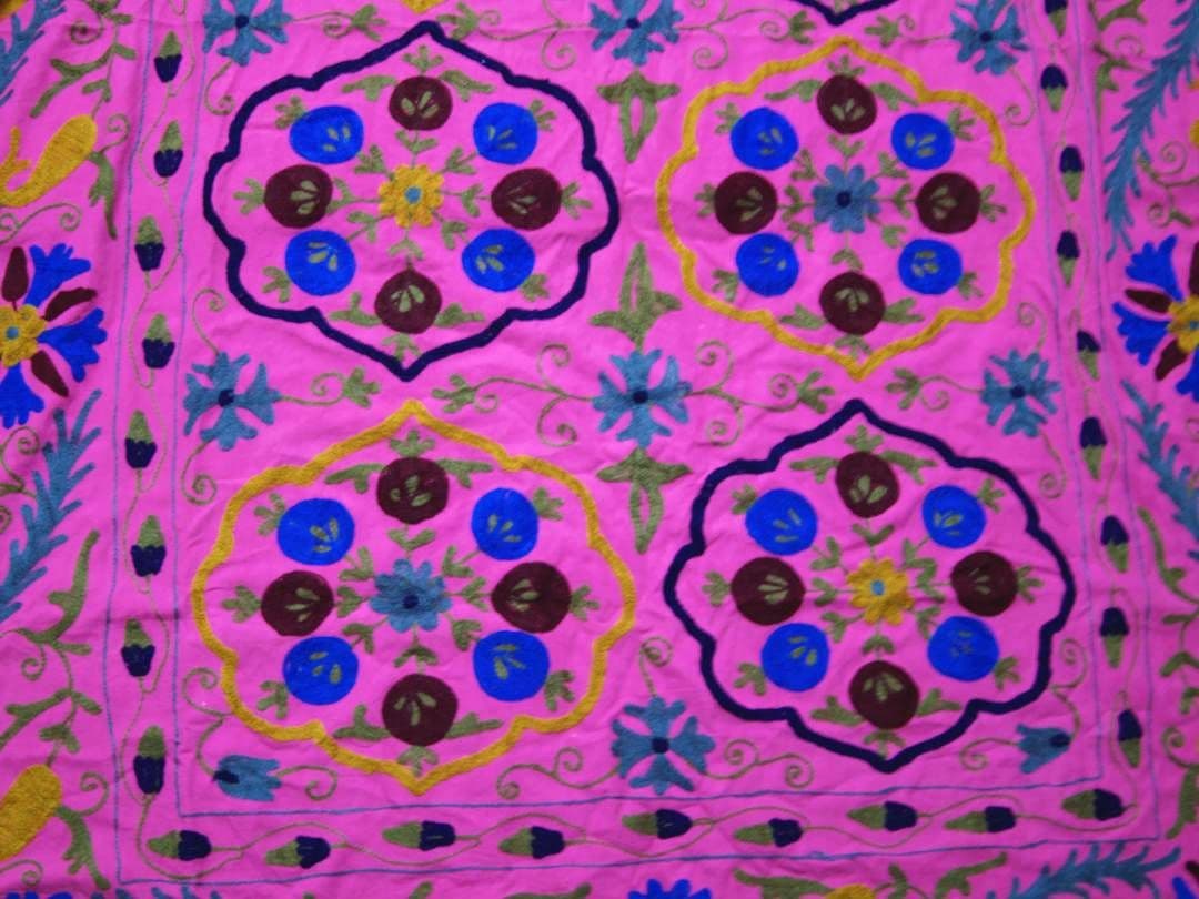 #87 スザニ刺繍 / インド / ラリーキルト / カンタキルト / 薄手