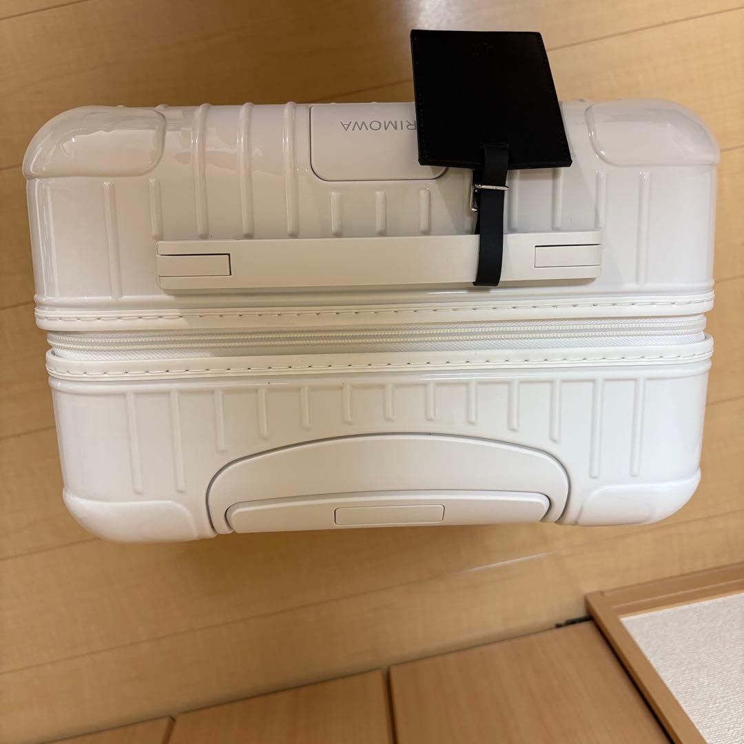 【週末限定価格】rimowa エッセンシャルキャビン グロスホワイト