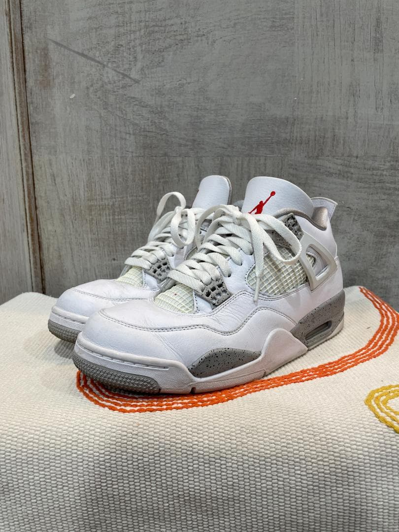NIKE ナイキ エアジョーダン4 レトロ / テックホワイト