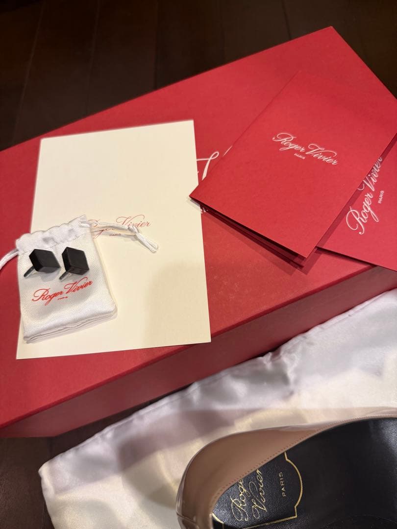 Roger Vivier ベージュ ハイヒールパンプス