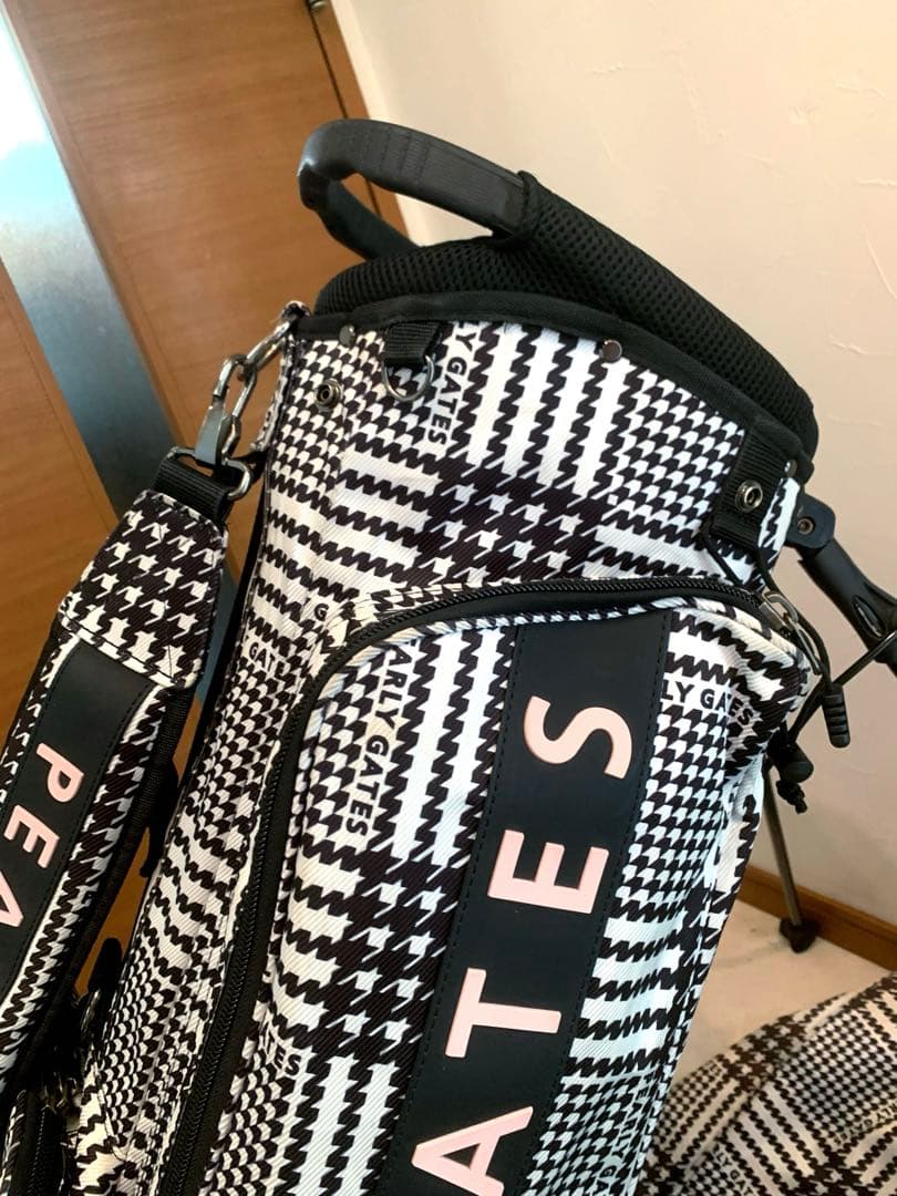 希少　正規品　完売　パーリーゲイツ　スタンド　キャディバッグ　ヘッドカバーセット
