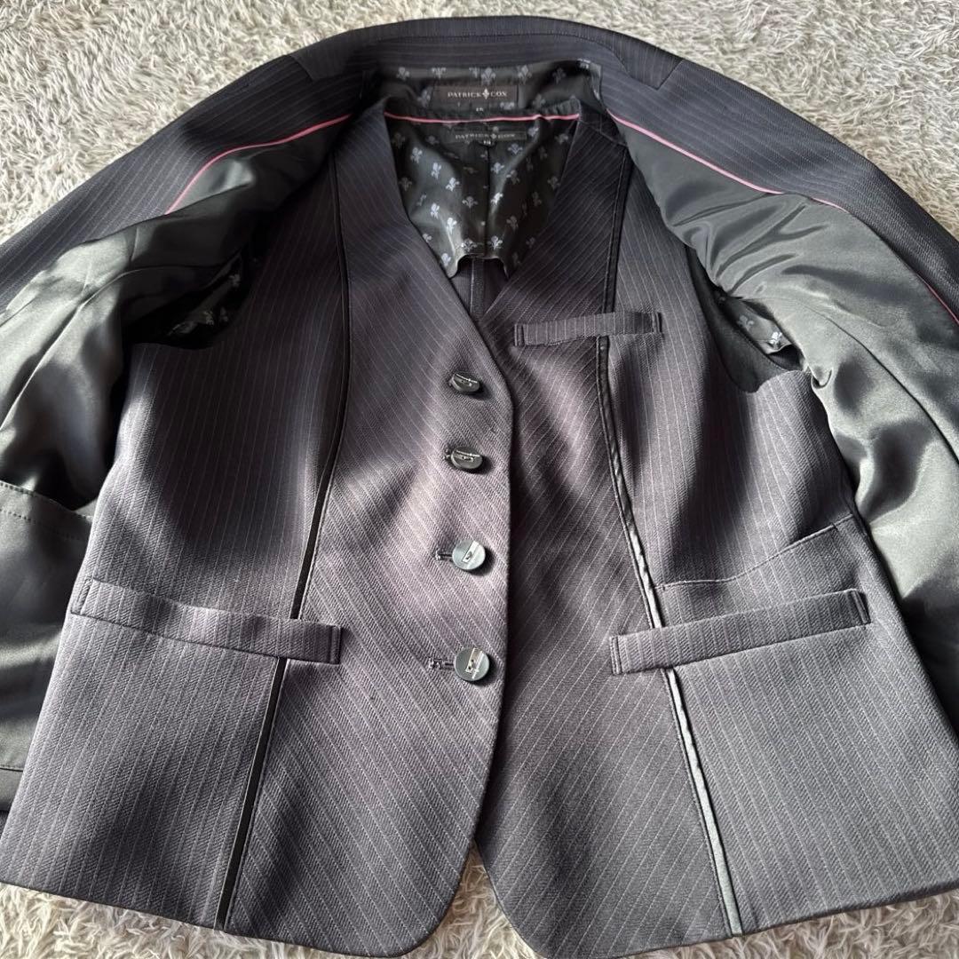 ✨新品✨パトリックコックス　パンツスーツ　スリーピース　ネイビー　ストライプ