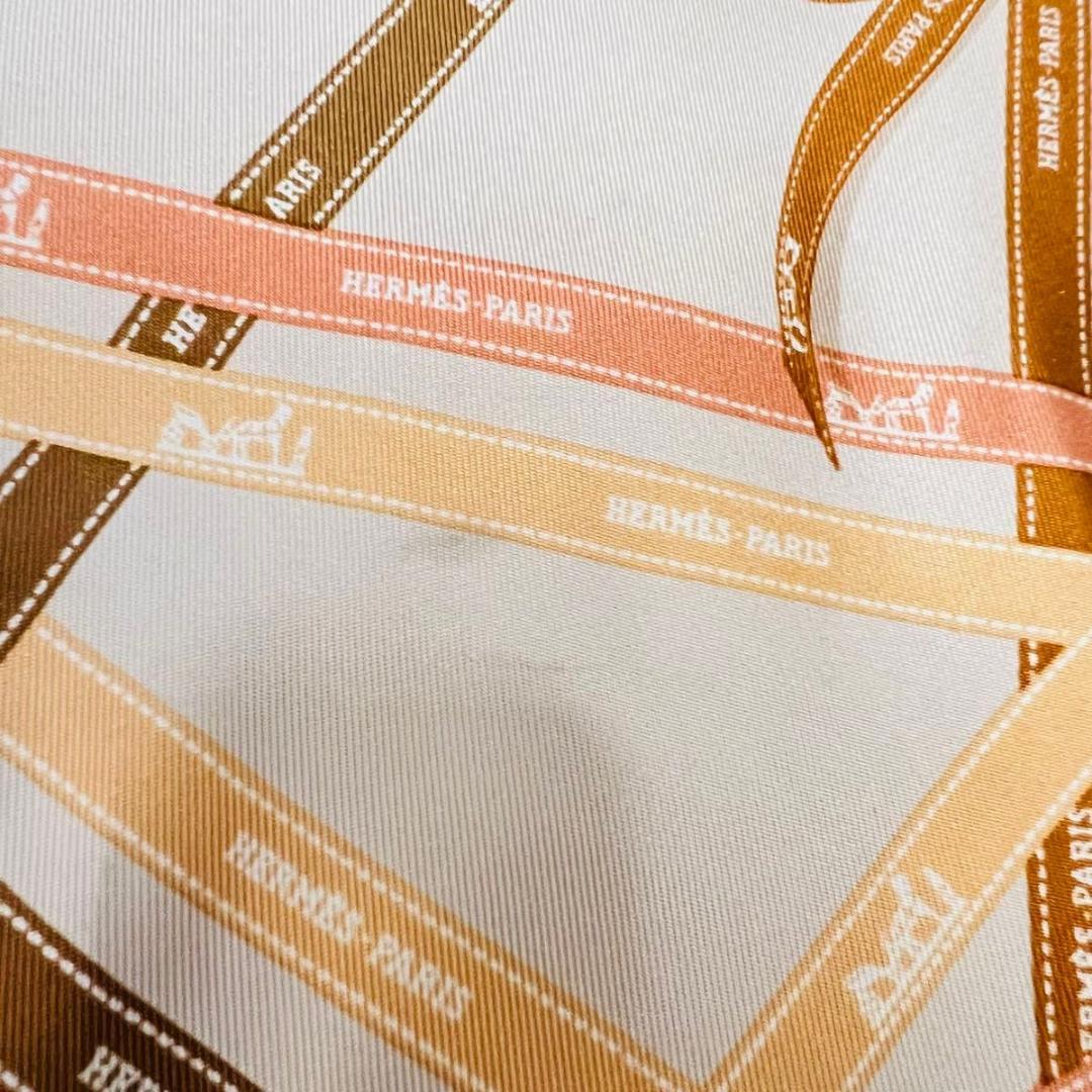 HERMES エルメス トライアングルカレ スカーフ シルク