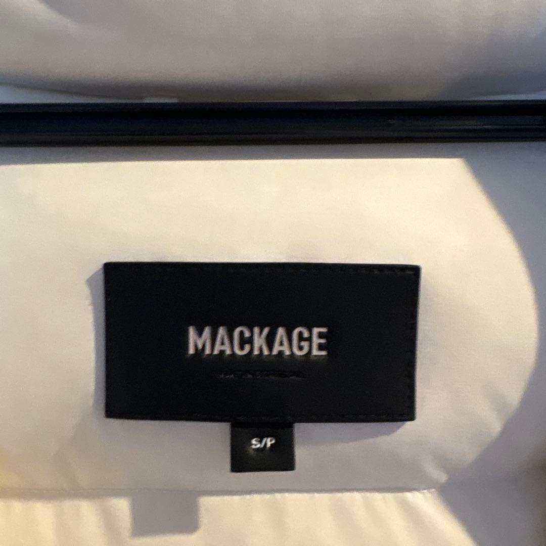 めりるか！MACKAGE CALLA-BX オフホワイト ダウンマッ