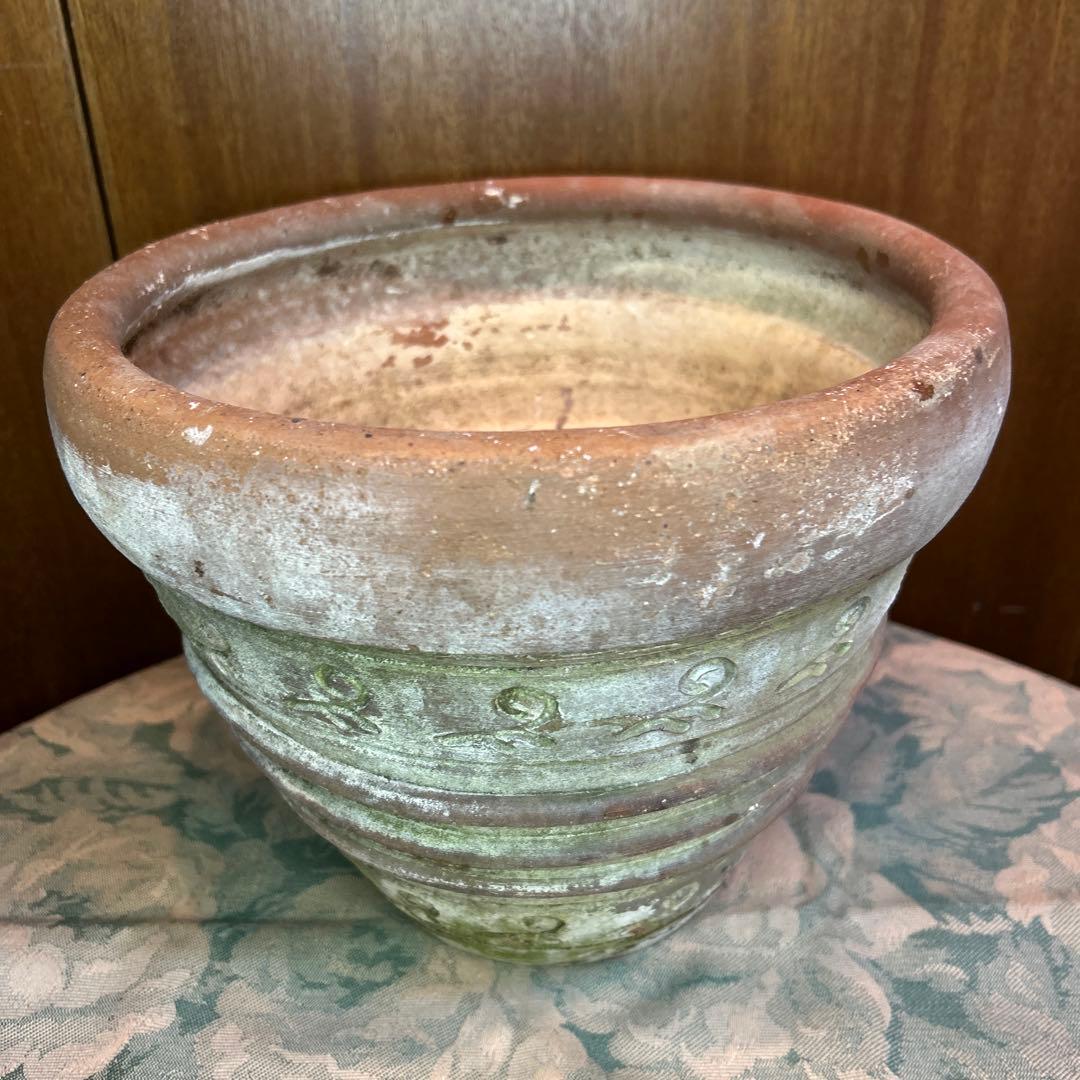 貴重 古代模様のレリーフラウンドポットW28cmクリームベージュテラコッタ穴有り