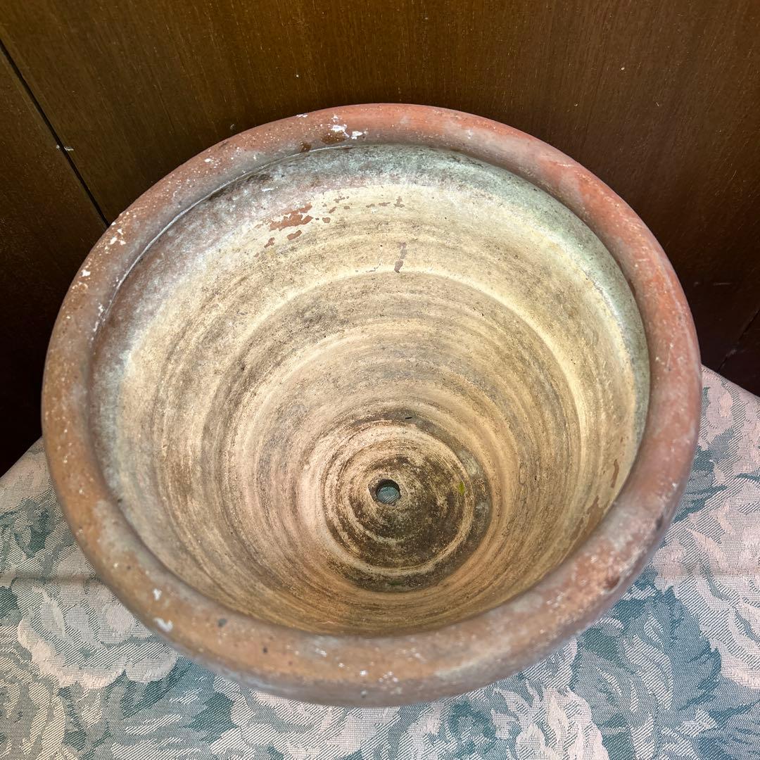 貴重 古代模様のレリーフラウンドポットW28cmクリームベージュテラコッタ穴有り
