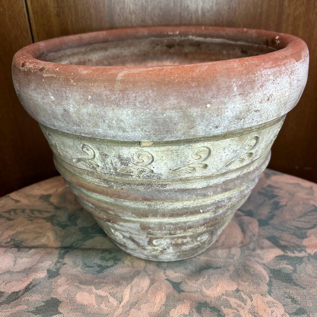 貴重 古代模様のレリーフラウンドポットW28cmクリームベージュテラコッタ穴有り