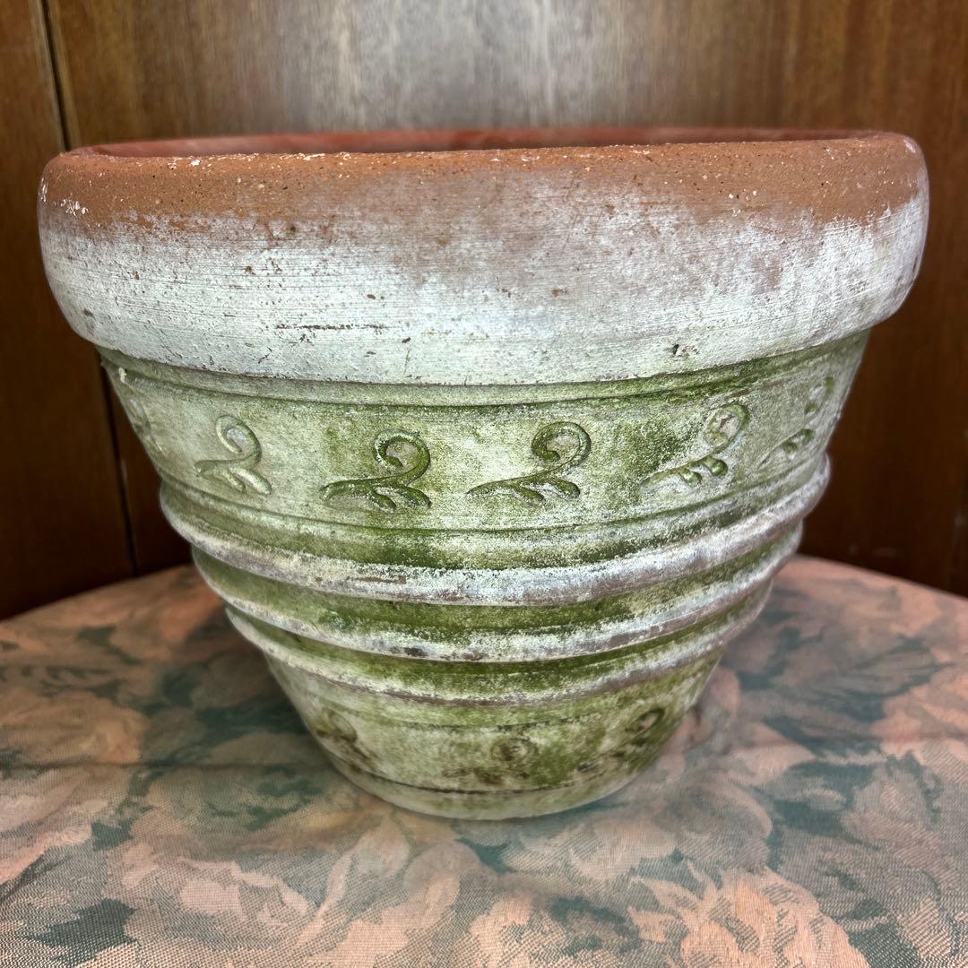 貴重 古代模様のレリーフラウンドポットW28cmクリームベージュテラコッタ穴有り