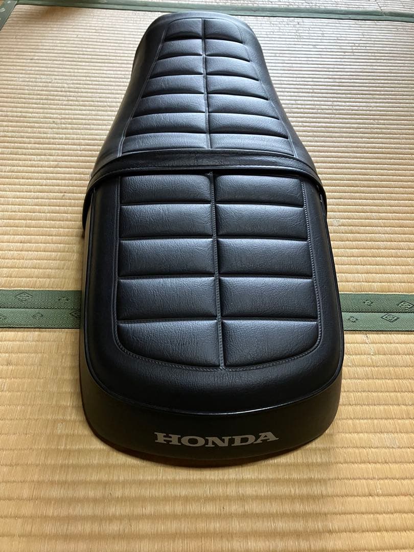 CB1100ex 純正シート