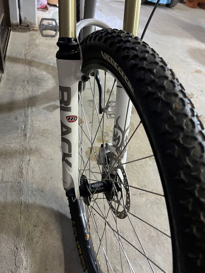 ロッキーマウンテン 26インチ MTB カスタム多数 高性能
