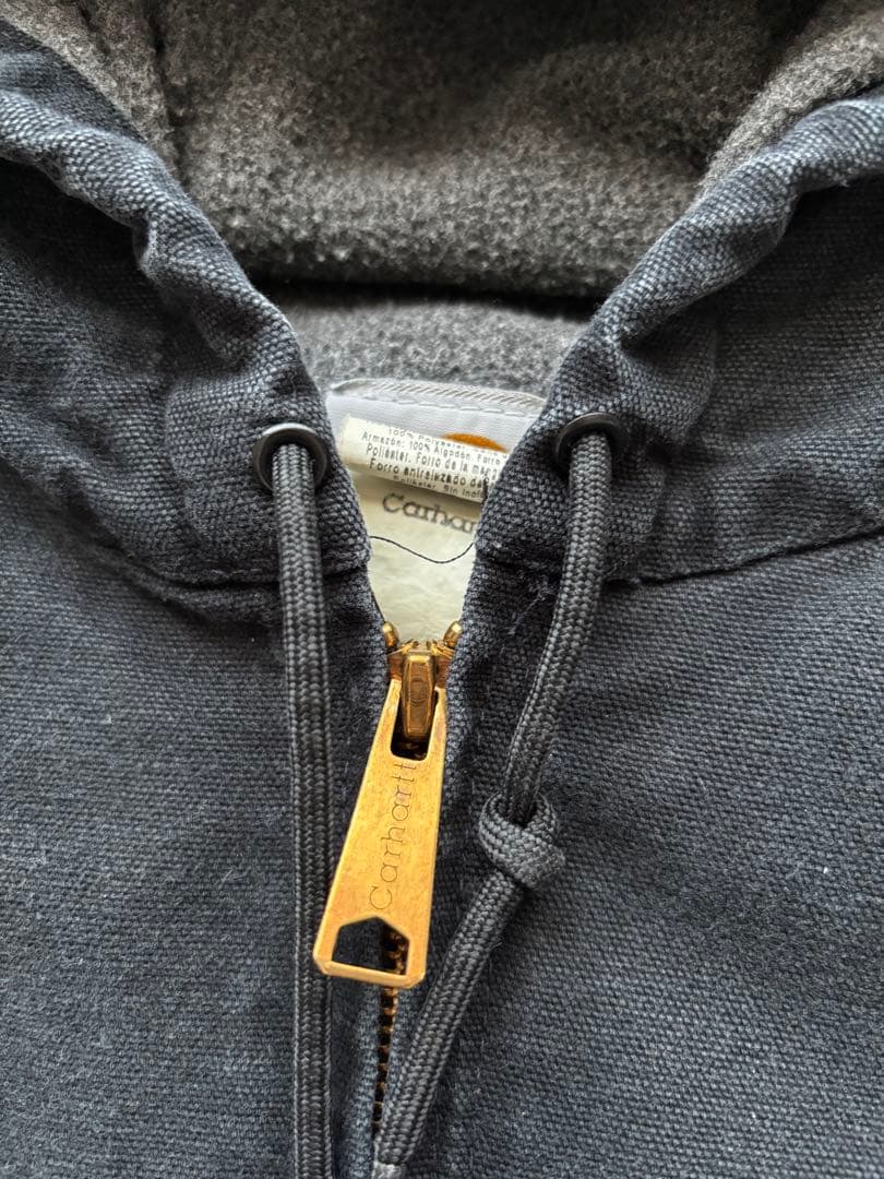 Carhartt カーハート　アクティブジャケット　ブラック　Sサイズ　フェード