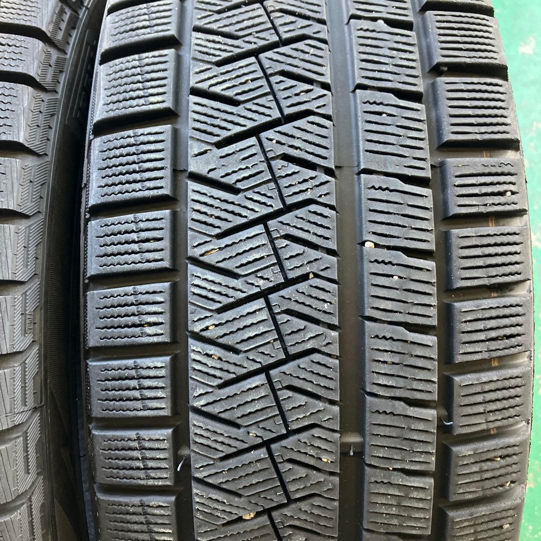 ピレリ　アイスアシンメトリコ 215/45R17 18年製 4本セット