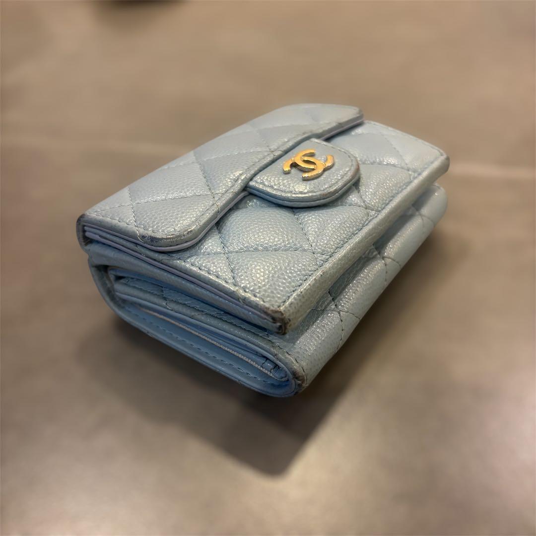 CHANEL 水色 三つ折り財布 キャビアスキン マトラッセ ブルー ウォレット