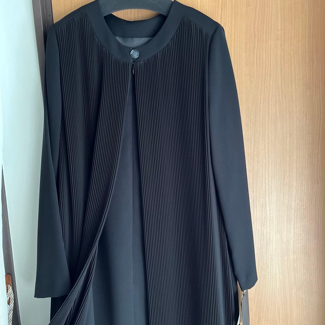 ブラックフォーマル喪服ゆったりワンピースプリーツ