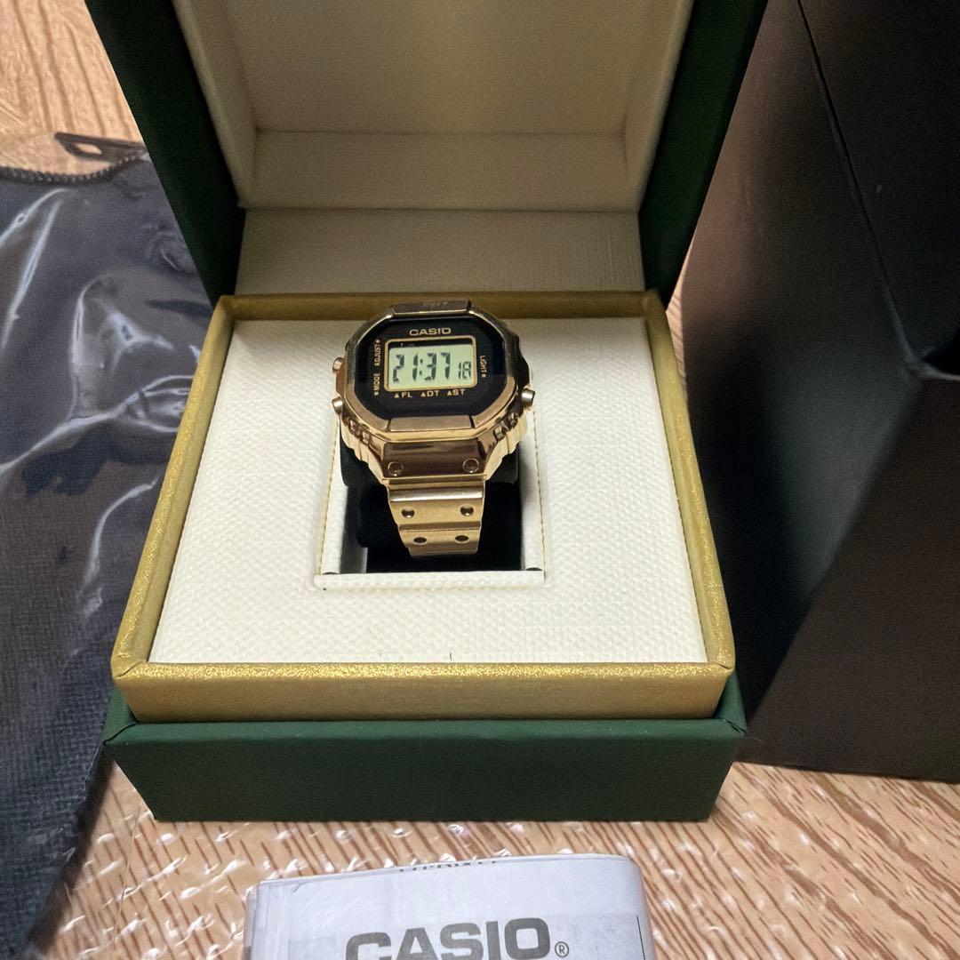 CASIO G-SHOCK ゴールド デジタル時計