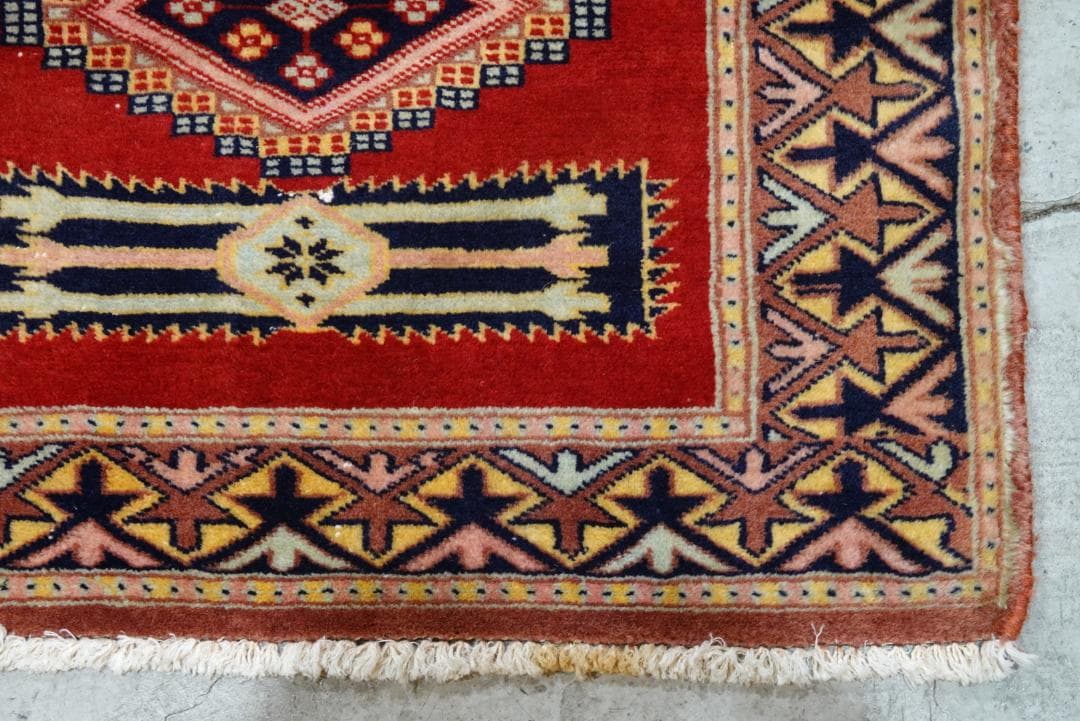 ✦vintage rug✦　120cm×58cm　パキスタン　ペルシャ絨毯